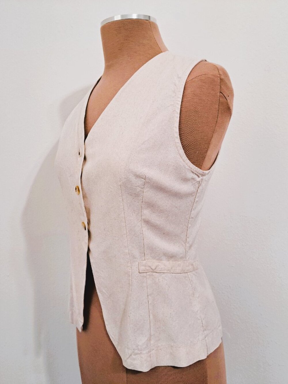 Everly Rowe Women's Linen Blend Vest Cream Color Size M - Picture 4 of 6